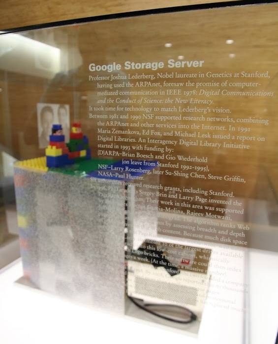 Bild: Erster Google Server/Stanford OTL