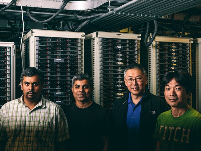 Bild: Team Projekt Adam (von Links): Karthik Kalyanaraman, Trishul Chilimbi, Johnson Apacible, Yutaka Suzue / Microsoft