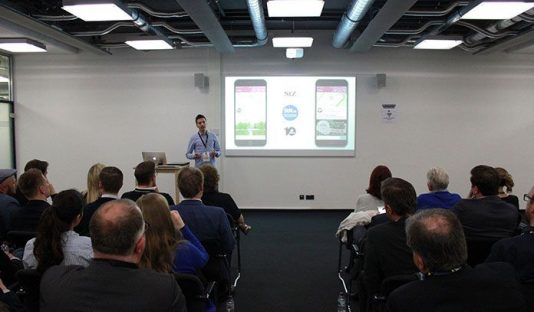 accelerate-demo-day-stuttgart-flurfunk-pitch