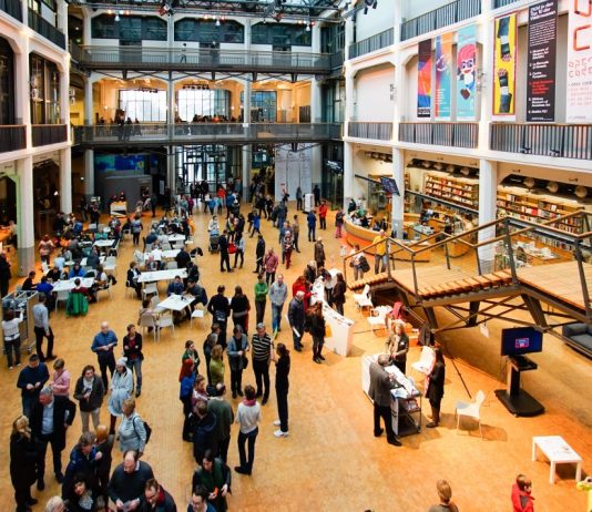 Writing the history of future