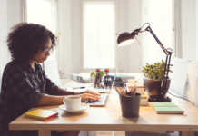 Der Büro-Zwang ist nicht mehr zeitgemäß. Hybrides Arbeiten gilt inzwischen nicht mehr als Benefit sondern als Standard.