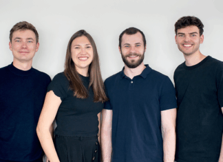 von links nach rechts: Nathan Miller, Elly Miller, Tim-Cedric Inhoff und Jakob Walk vom Startup streamlingo.