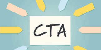 Papierpfeile, die auf die Notizkarte mit dem Akronym CTA (Call to Action) zeigen
