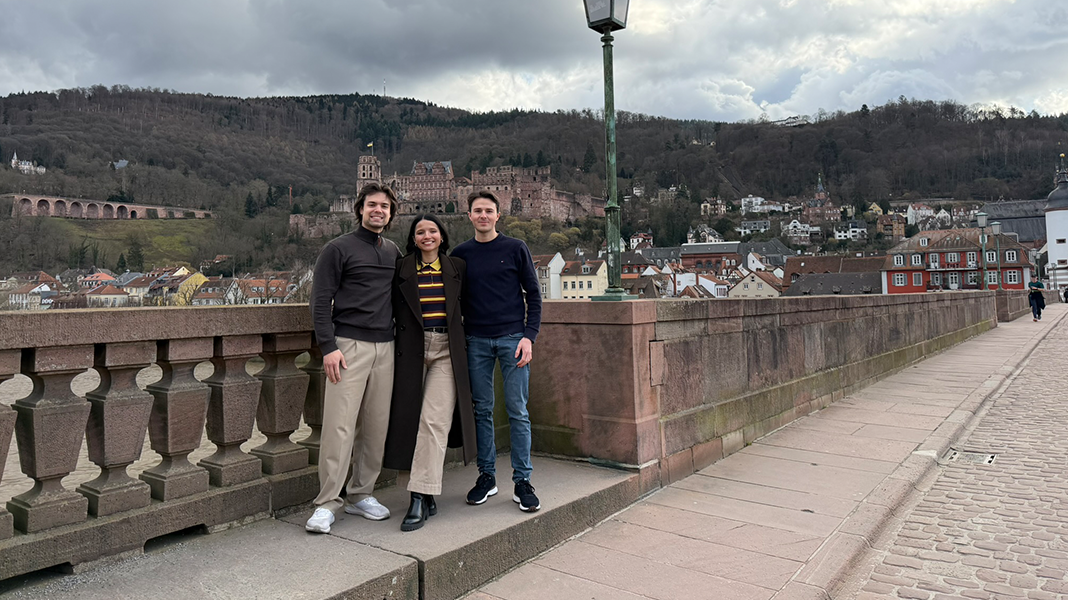 Header_GründerView_Aqvior Aqvior Team